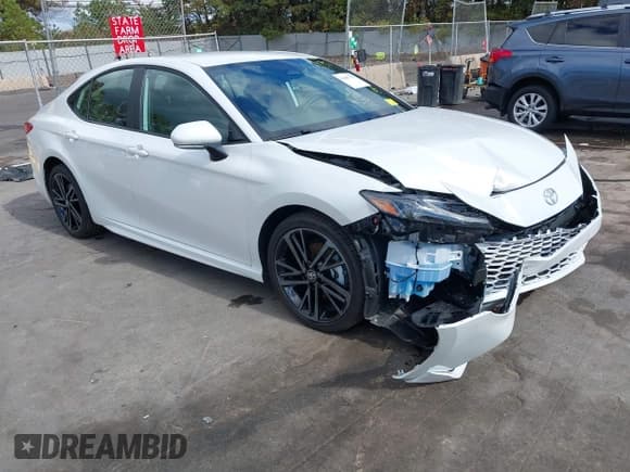 ✅ 2025 Toyota Camry LE • VIN: 4T1DBADK9SU532237 • Lot: 43467727. Listed on IAAI with 7,645 mi. Free auction sales archive from the USA and detailed vehicle history report at DreamBid. Image 1.