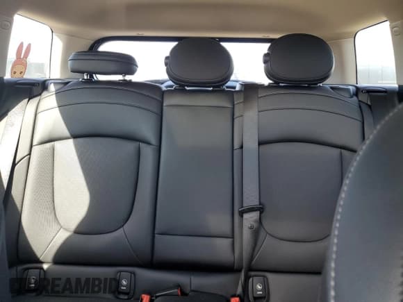 ✅ 2017 MINI Clubman Cooper S • VIN: WMWLN9C50H2E48765 • Lot: 61829505. Wystawiony na Copart z przebiegiem 53 723 mil. Bezpłatny archiwum sprzedaży aukcyjnych z USA i szczegółowy raport historii pojazdu na DreamBid. Zdjęcie 10.