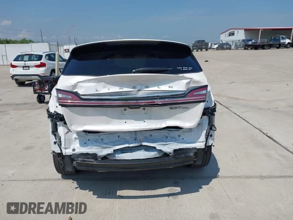 ✅ 2019 Lincoln Nautilus Reserve • VIN: 2LMPJ8L98KBL33875 • Лот: 43033204. Опубликован ранее на IAAI с пробегом 66 046 миль. Бесплатный доступ к архиву аукционных продаж из США и подробный отчёт об истории автомобиля на DreamBid. Изображение 16.