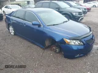 ✅ 2007 Toyota Camry LE • VIN: 4T1BE46K57U184358 • Lot: 43658054. Wystawiony na IAAI z przebiegiem 338 567 mil. Bezpłatny archiwum sprzedaży aukcyjnych z USA i szczegółowy raport historii pojazdu na DreamBid. Zdjęcie 1.