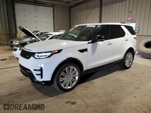 ✅ 2018 Land Rover Discovery HSE Luxury • VIN: SALRT2RK2JA053317 • Lot: 53855464. Listed on Copart with 52,093 mi. Free auction sales archive from the USA and detailed vehicle history report at DreamBid. Image 1.