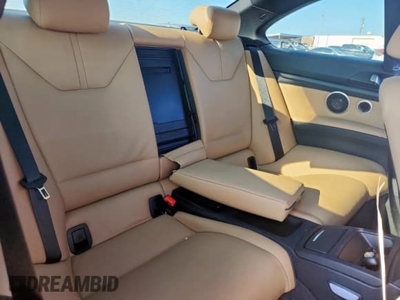 ✅ 2009 BMW M3 • VIN: WBSWD935X9PY43629 • Lot: 80901795. Listed on Copart with 83,769 mi. Free auction sales archive from the USA and detailed vehicle history report at DreamBid. Image 10.