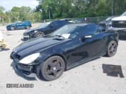 ✅ 2008 Mercedes-Benz SLK 350 • VIN: WDBWK56F38F186671 • Лот: 42748636. Опубликован ранее на IAAI с пробегом 117 824 миль. Бесплатный доступ к архиву аукционных продаж из США и подробный отчёт об истории автомобиля на DreamBid. Изображение 2.