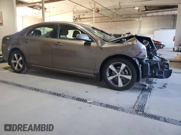 2011 Chevrolet Malibu 1LT z VIN 1G1ZC5E14BF359888, wystawiony jako Copart lot #85874495 z przebiegiem 77 281 mil mil oraz Szkoda całkowita • Salvage title. Historia ofert i sprzedaży dostępna na DreamBid. Obrazek 4.