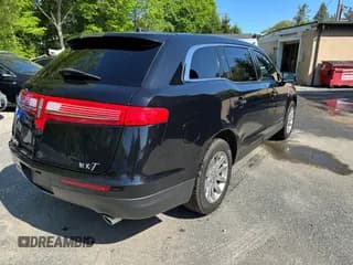 ✅ 2018 Lincoln MKT • VIN: 2LMHJ5NK7JBL02473 • Лот: 43794960. Опубликован ранее на IAAI с пробегом 243 933 миль. Бесплатный доступ к архиву аукционных продаж из США и подробный отчёт об истории автомобиля на DreamBid. Изображение 4.