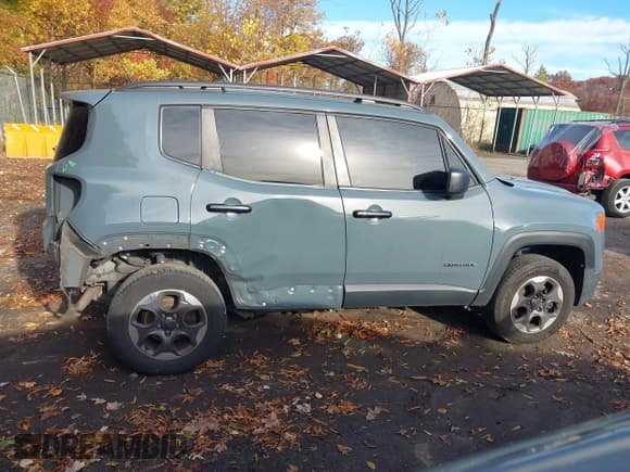 ✅ 2017 Jeep Renegade Sport • VIN: ZACCJBAB7HPE87600 • Lot: 43613043. Wystawiony na IAAI z przebiegiem 204 053 mil. Bezpłatny archiwum sprzedaży aukcyjnych z USA i szczegółowy raport historii pojazdu na DreamBid. Zdjęcie 14.