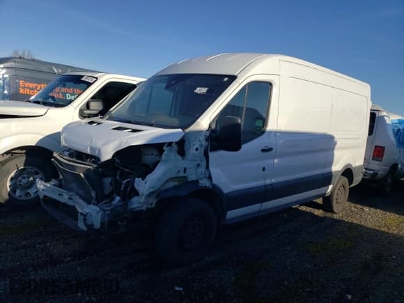 ✅ 2016 Ford Transit Cargo • VIN: 1FTYR2CG8GKB02965 • Лот: 58747654. Опубликован ранее на Copart с пробегом 92 455 миль. Бесплатный доступ к архиву аукционных продаж из США и подробный отчёт об истории автомобиля на DreamBid. Изображение 1.