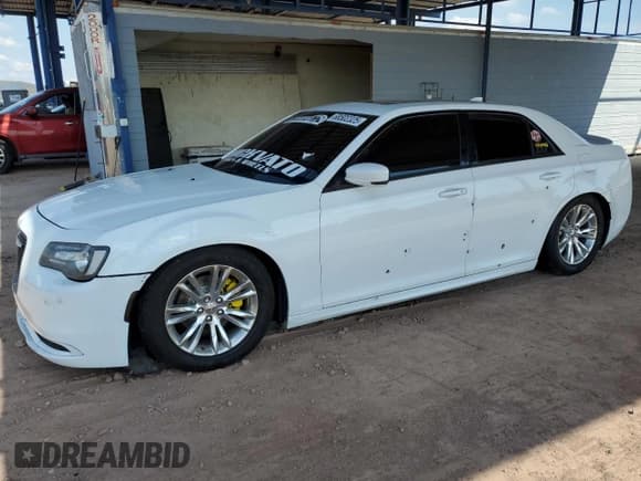 ✅ 2017 Chrysler 300 S Alloy Edition • VIN: 2C3CCABG5HH512076 • Lot: 68502325. Listed on Copart with 144,385 mi. Free auction sales archive from the USA and detailed vehicle history report at DreamBid. Image 1.
