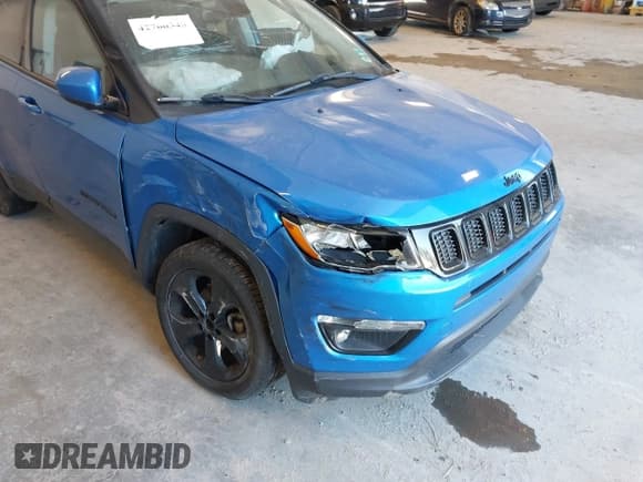 ✅ 2018 Jeep Compass Latitude • VIN: 3C4NJDBB1JT313426 • Lot: 42766345. Listed on IAAI with 74,689 mi. Free auction sales archive from the USA and detailed vehicle history report at DreamBid. Image 6.