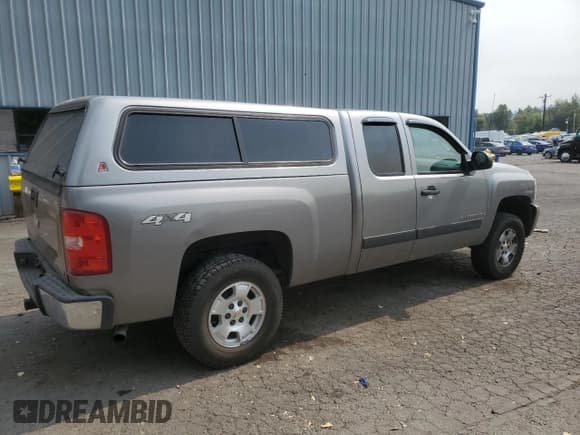 ✅ 2007 Chevrolet Silverado 1500 1LT • VIN: 2GCEK19J371644818 • Lot: 71372155. Listed on Copart with 224,131 mi. Free auction sales archive from the USA and detailed vehicle history report at DreamBid. Image 3.