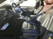 ✅ 2023 Ford Explorer Platinum • VIN: 1FM5K8HCXPGA07273 • Lot: 83844845. Wystawiony na Copart z przebiegiem Nie podano. Bezpłatny archiwum sprzedaży aukcyjnych z USA i szczegółowy raport historii pojazdu na DreamBid. Zdjęcie 7.