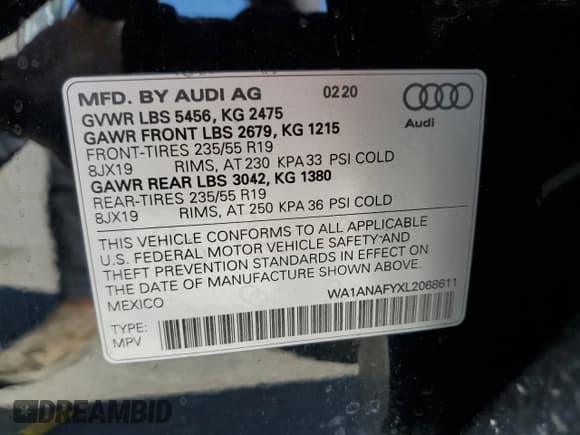 ✅ 2020 Audi Q5 Premium • VIN: WA1ANAFYXL2068611 • Lot: 91819655. Wystawiony na Copart z przebiegiem 74 129 mil. Bezpłatny archiwum sprzedaży aukcyjnych z USA i szczegółowy raport historii pojazdu na DreamBid. Zdjęcie 13.