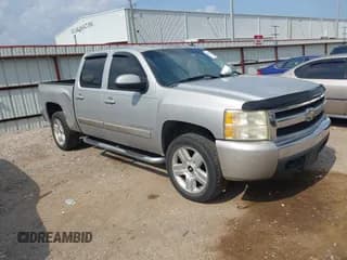 ✅ 2008 Chevrolet Silverado 1500 1LT • VIN: 2GCEC130081184774 • Lot: 43001279. Listed on IAAI with 197,816 mi. Free auction sales archive from the USA and detailed vehicle history report at DreamBid. Image 1.