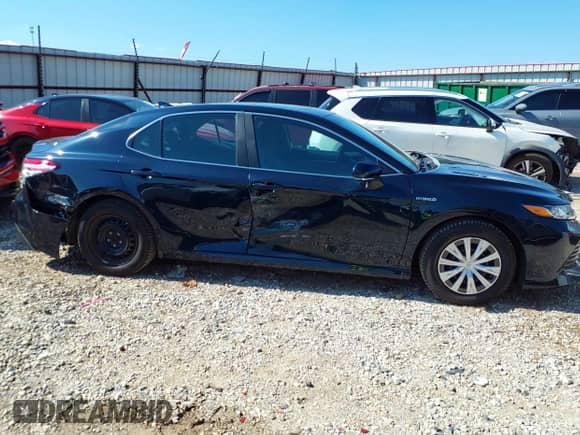 2020 Toyota Camry Hybrid LE z VIN 4T1E31AK9LU019478, wystawiony jako IAAI lot #43097201 z przebiegiem 48 313 mil mil oraz . Historia ofert i sprzedaży dostępna na DreamBid. Obrazek 13.