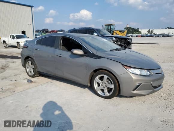 ✅ 2017 Chevrolet Volt LT • VIN: 1G1RA6S50HU155502 • Lot: 76121254. Wystawiony na Copart z przebiegiem Nie podano. Bezpłatny archiwum sprzedaży aukcyjnych z USA i szczegółowy raport historii pojazdu na DreamBid. Zdjęcie 4.