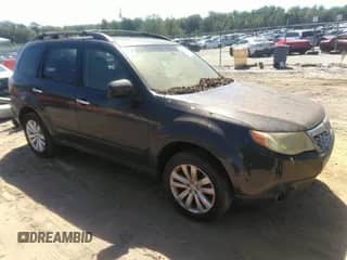 2013 Subaru Forester X Premium z VIN JF2SHADC9DH401440, wystawiony jako IAAI lot #43381836 z przebiegiem 178 590 mil mil oraz . Historia ofert i sprzedaży dostępna na DreamBid. Obrazek 1.