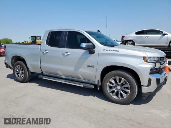 ✅ 2019 Chevrolet Silverado 1500 LT • VIN: 1GCRWCED1KZ190697 • Lot: 50096555. Wystawiony na Copart z przebiegiem 110 693 mil. Bezpłatny archiwum sprzedaży aukcyjnych z USA i szczegółowy raport historii pojazdu na DreamBid. Zdjęcie 4.