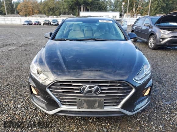 2019 Hyundai Sonata SE with VIN 5NPE24AFXKH814205, listed as a Copart auction lot 90219595 with 88,287 mi miles and Salvage title. Bid and sale history available at DreamBid. Image 5.