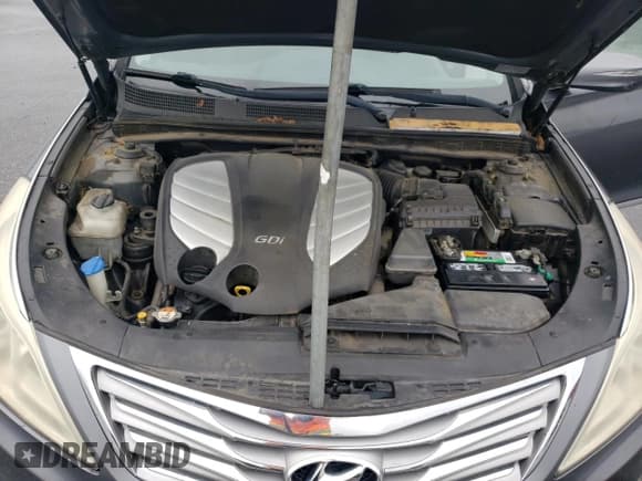 ✅ 2012 Hyundai Azera • VIN: KMHFG4JG2CA139985 • Лот: 67870295. Опубликован ранее на Copart с пробегом 172 977 миль. Бесплатный доступ к архиву аукционных продаж из США и подробный отчёт об истории автомобиля на DreamBid. Изображение 11.