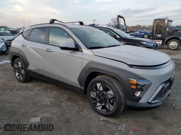 2025 Hyundai Kona SEL with VIN KM8HB3AB7SU216546, listed as a Copart auction lot 86342834 with 485 mi miles and Salvage title. Bid and sale history available at DreamBid. Image 4.