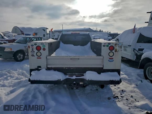 ✅ 2015 Chevrolet Silverado 1500 • VIN: 1GB5CYC83FZ122101 • Лот: 95264555. Опубликован ранее на Copart с пробегом Не указан. Бесплатный доступ к архиву аукционных продаж из США и подробный отчёт об истории автомобиля на DreamBid. Изображение 6.