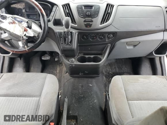 ✅ 2017 Ford Transit • VIN: 1FTBW3XM5HKB26422 • Lot: 81663285. Wystawiony na Copart z przebiegiem 866 237 mil. Bezpłatny archiwum sprzedaży aukcyjnych z USA i szczegółowy raport historii pojazdu na DreamBid. Zdjęcie 8.