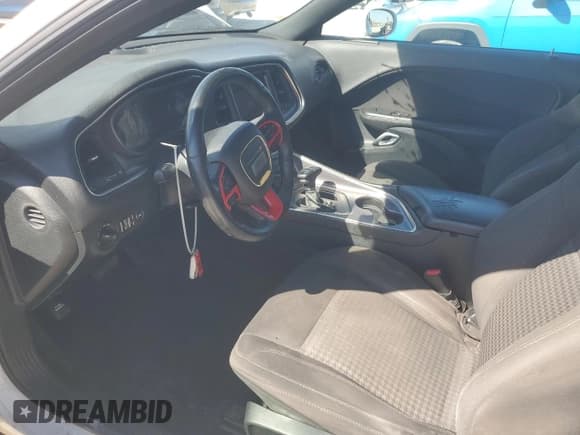 ✅ 2018 Dodge Challenger SXT Plus • VIN: 2C3CDZAG0JH229264 • Лот: 86175465. Опубликован ранее на Copart с пробегом 100 003 миль. Бесплатный доступ к архиву аукционных продаж из США и подробный отчёт об истории автомобиля на DreamBid. Изображение 7.