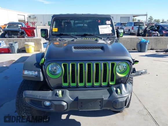 ✅ 2023 Jeep Gladiator Mojave • VIN: 1C6JJTEGXPL517914 • Lot: 43666074. Listed on IAAI with 33,445 mi. Free auction sales archive from the USA and detailed vehicle history report at DreamBid. Image 13.