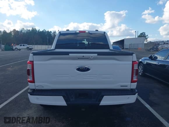 ✅ 2021 Ford F-150 Lariat • VIN: 1FTFW1E84MFC28437 • Lot: 43701783. Listed on IAAI with 140,891 mi. Free auction sales archive from the USA and detailed vehicle history report at DreamBid. Image 18.