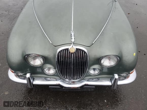 ✅ 1965 Jaguar S-Type • VIN: P1B76828BW • Lot: 85593434. Listed on Copart with 1,886 mi. Free auction sales archive from the USA and detailed vehicle history report at DreamBid. Image 11.