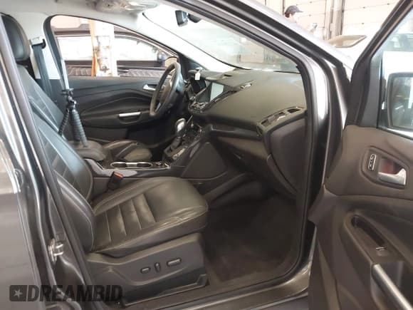 ✅ 2015 Ford Escape Titanium • VIN: 1FMCU9J98FUC05727 • Lot: 42229328. Listed on IAAI with 112,896 mi. Free auction sales archive from the USA and detailed vehicle history report at DreamBid. Image 5.