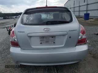 2010 Hyundai Accent GS z VIN KMHCM3AC6AU157310, wystawiony jako Copart lot #71661084 z przebiegiem 185 132 mil mil oraz Szkoda całkowita • Salvage title. Historia ofert i sprzedaży dostępna na DreamBid. Obrazek 6.