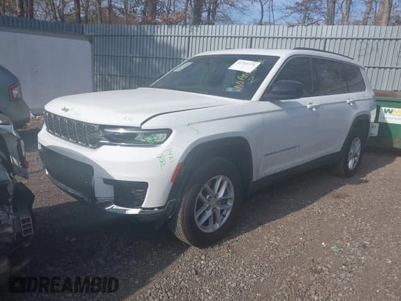 ✅ 2024 Jeep Grand Cherokee Altitude • VIN: 1C4RJKAG5R8543550 • Lot: 41793771. Listed on IAAI with 3,324 mi. Free auction sales archive from the USA and detailed vehicle history report at DreamBid. Image 2.
