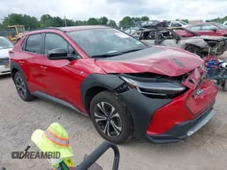 ✅ 2024 Subaru Solterra Premium • VIN: JTMABABA5RA072782 • Лот: 42811570. Опубликован ранее на IAAI с пробегом 8 125 миль. Бесплатный доступ к архиву аукционных продаж из США и подробный отчёт об истории автомобиля на DreamBid. Изображение 1.