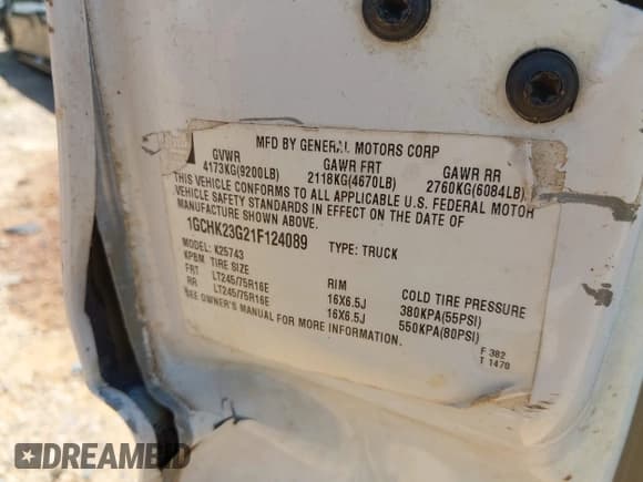 ✅ 2001 Chevrolet Silverado 2500HD LT3 • VIN: 1GCHK23G21F124089 • Lot: 42844708. Wystawiony na IAAI z przebiegiem 216 232 mil. Bezpłatny archiwum sprzedaży aukcyjnych z USA i szczegółowy raport historii pojazdu na DreamBid. Zdjęcie 9.