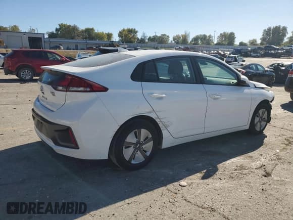 ✅ 2021 Hyundai Ioniq Blue • VIN: KMHC65LC4MU245795 • Lot: 82703855. Listed on Copart with 92,837 mi. Free auction sales archive from the USA and detailed vehicle history report at DreamBid. Image 3.