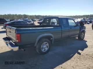 1995 Dodge Dakota z VIN 1B7GL23X3SS136589, wystawiony jako Copart lot #86889194 z przebiegiem 126 001 mil mil oraz Szkoda całkowita • Salvage title. Historia ofert i sprzedaży dostępna na DreamBid. Obrazek 3.