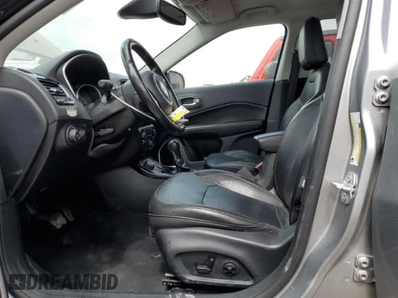 ✅ 2020 Jeep Compass High Altitude • VIN: 3C4NJDCB7LT128086 • Lot: 69826055. Wystawiony na Copart z przebiegiem 139 119 mil. Bezpłatny archiwum sprzedaży aukcyjnych z USA i szczegółowy raport historii pojazdu na DreamBid. Zdjęcie 7.