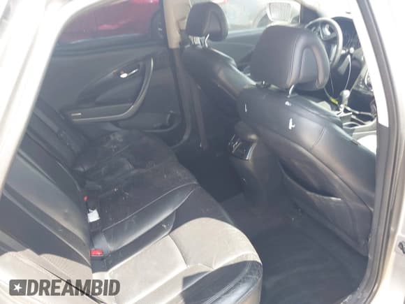 ✅ 2013 Hyundai Azera • VIN: KMHFG4JG8DA231328 • Лот: 42985880. Опубликован ранее на IAAI с пробегом 102 782 миль. Бесплатный доступ к архиву аукционных продаж из США и подробный отчёт об истории автомобиля на DreamBid. Изображение 8.