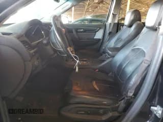 ✅ 2013 Chevrolet Traverse LT • VIN: 1GNKRJKD0DJ175814 • Lot: 54994344. Wystawiony na Copart z przebiegiem 122 958 mil. Bezpłatny archiwum sprzedaży aukcyjnych z USA i szczegółowy raport historii pojazdu na DreamBid. Zdjęcie 6.