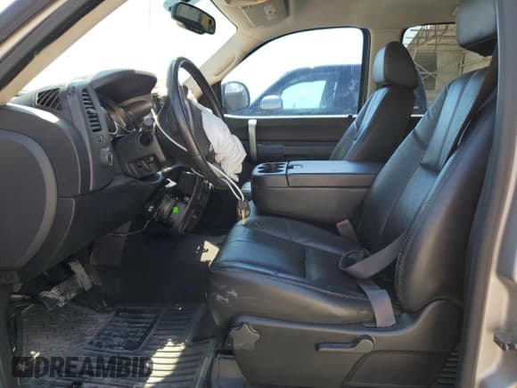 ✅ 2008 Chevrolet Silverado 1500 LS • VIN: 2GCEC13C581328863 • Lot: 58894204. Listed on Copart with 200,546 mi. Free auction sales archive from the USA and detailed vehicle history report at DreamBid. Image 7.