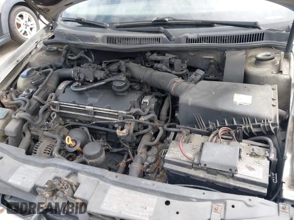 ✅ 2005 Volkswagen Golf GLS • VIN: 9BWGR61J454001608 • Lot: 42006934. Wystawiony na IAAI z przebiegiem 182 075 mil. Bezpłatny archiwum sprzedaży aukcyjnych z USA i szczegółowy raport historii pojazdu na DreamBid. Zdjęcie 10.