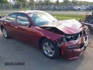 2019 Dodge Charger SXT с VIN 2C3CDXBG6KH638485, выставлен на аукционе IAAI как лот 43063292 с пробегом 108 209 миль миль и . История ставок и продаж доступна на DreamBid. Изображение 1.