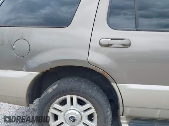 ✅ 2004 Mercury Mountaineer • VIN: 4M2DU86W44UJ15211 • Лот: 42227023. Опубликован ранее на IAAI с пробегом 221 249 миль. Бесплатный доступ к архиву аукционных продаж из США и подробный отчёт об истории автомобиля на DreamBid. Изображение 13.