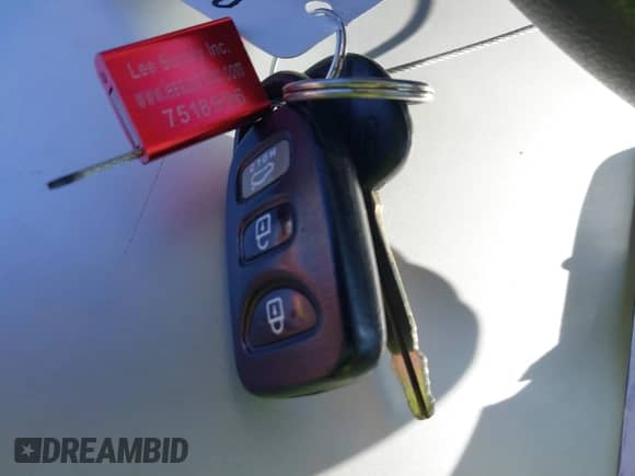 2013 Hyundai Elantra GLS z VIN 5NPDH4AE9DH365524, wystawiony jako IAAI lot #43351615 z przebiegiem 121 616 mil mil oraz . Historia ofert i sprzedaży dostępna na DreamBid. Obrazek 11.