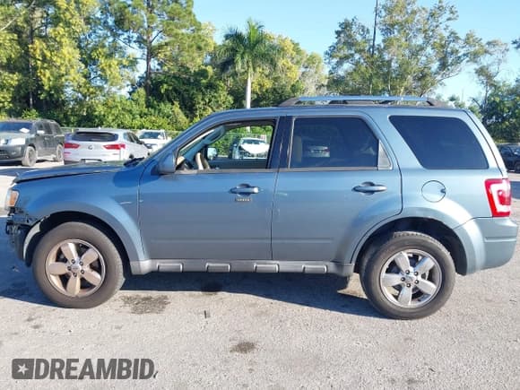 ✅ 2012 Ford Escape Limited • VIN: 1FMCU0E75CKA74526 • Lot: 43685275. Wystawiony na IAAI z przebiegiem 142 300 mil. Bezpłatny archiwum sprzedaży aukcyjnych z USA i szczegółowy raport historii pojazdu na DreamBid. Zdjęcie 14.