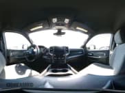 ✅ 2022 Ram 2500 Big Horn • VIN: 3C6UR5DL8NG143040 • Lot: 42853899. Wystawiony na IAAI z przebiegiem 65 775 mil. Bezpłatny archiwum sprzedaży aukcyjnych z USA i szczegółowy raport historii pojazdu na DreamBid. Zdjęcie 20.