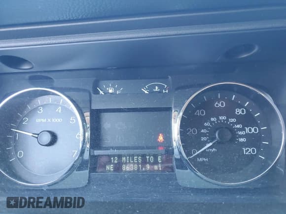 ✅ 2009 Lincoln MKZ • VIN: 3LNHM28T49R613832 • Lot: 92481665. Listed on Copart with 86,381 mi. Free auction sales archive from the USA and detailed vehicle history report at DreamBid. Image 9.