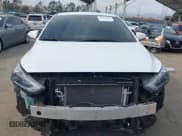 ✅ 2022 Hyundai Ioniq Blue • VIN: KMHC65LC3NU268499 • Lot: 42298329. Wystawiony na IAAI z przebiegiem 34 735 mil. Bezpłatny archiwum sprzedaży aukcyjnych z USA i szczegółowy raport historii pojazdu na DreamBid. Zdjęcie 13.