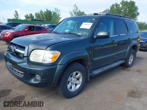 ✅ 2006 Toyota Sequoia SR5 • VIN: 5TDBT44A86S258928 • Лот: 42808364. Опубликован ранее на IAAI с пробегом 237 331 миль. Бесплатный доступ к архиву аукционных продаж из США и подробный отчёт об истории автомобиля на DreamBid. Изображение 2.